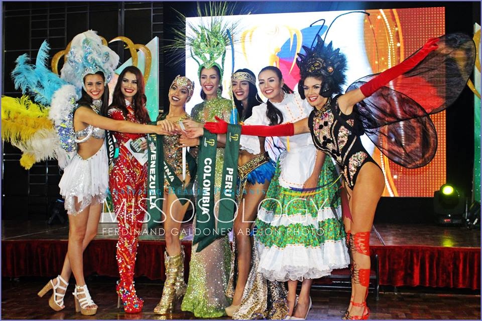 Ngắm những bộ trang phục dân tộc đẹp nhất cuộc thi Hoa hậu Trái đất - 15 
Giành huy chương bạc trong phần thi thử thách hùng biện về vấn đề môi trường là nhóm thí sinh khu vực Nam Mỹ