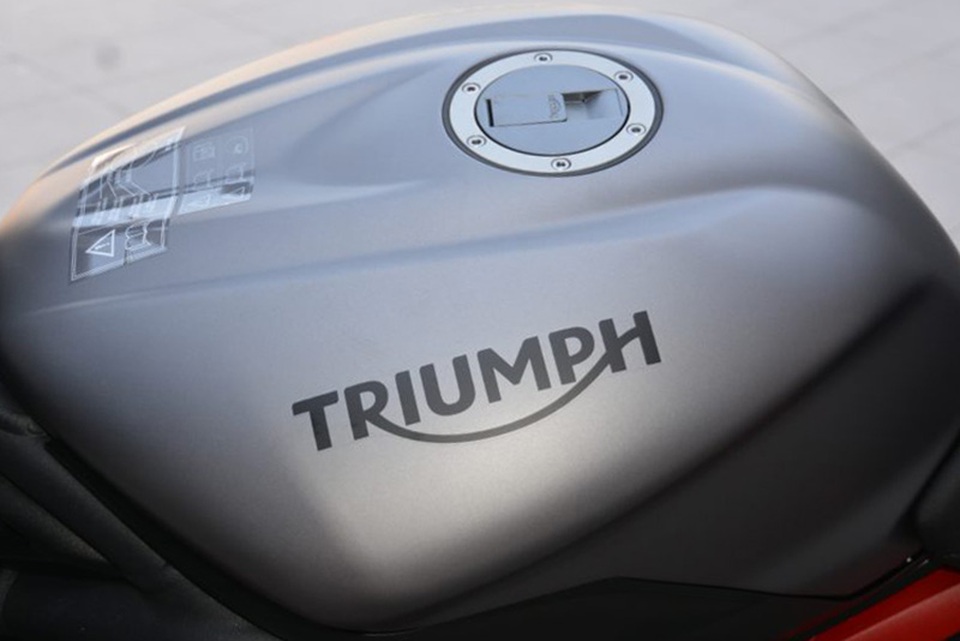 Triumph Street Triple 765 - Người thay thế đã tới - 11