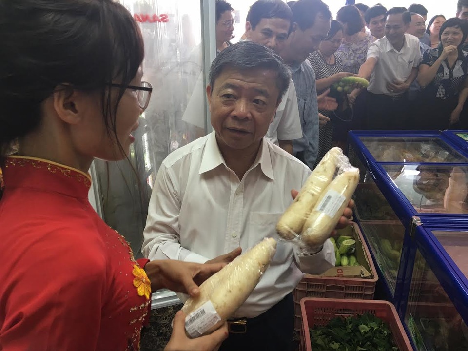 Ông Võ Kim Cự lo đồ ăn sạch cho dân - 1 Ông Võ Kim Cự lo đồ ăn sạch cho dân - 1
