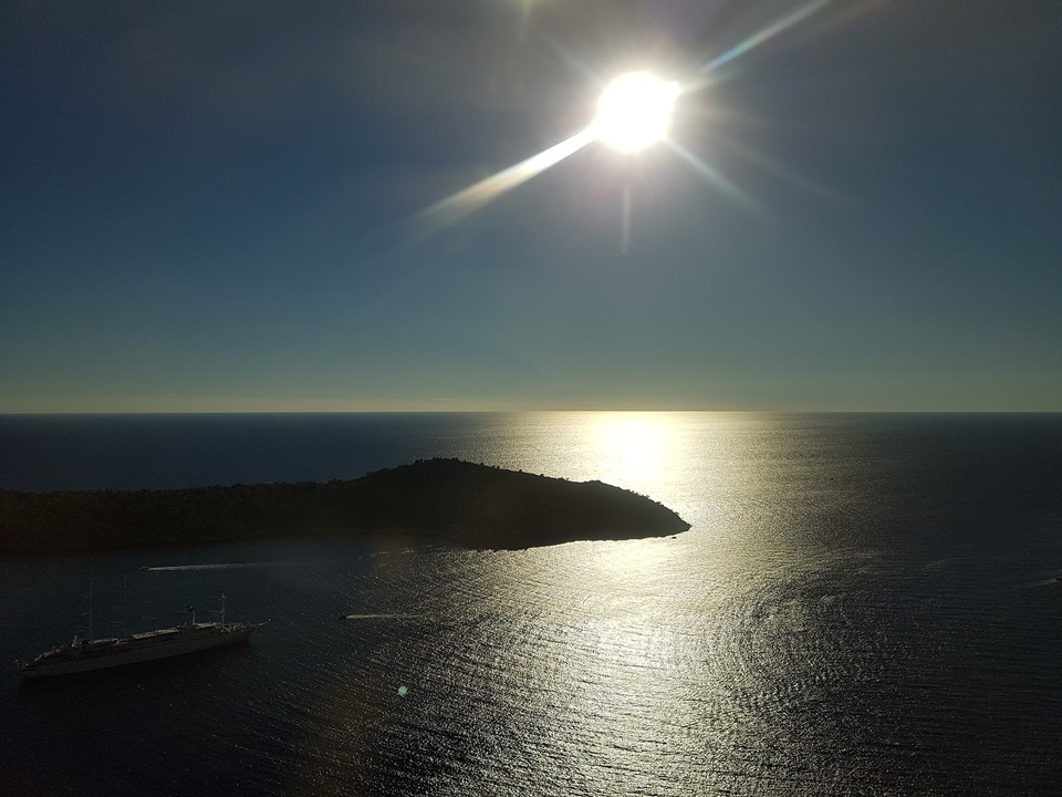 
Hình ảnh buổi chiều trên đường di chuyển từ Montenegro sang Croatia, quá đỗi quyến rũ.
