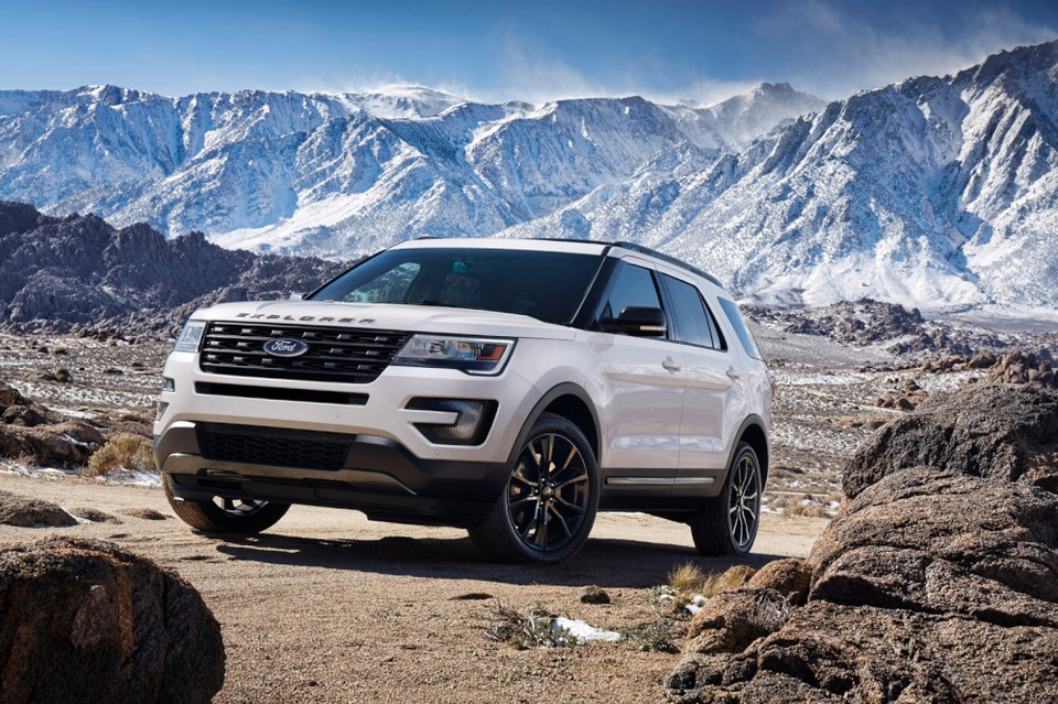 Nhà giàu Mỹ mua xe gì? - 6
6. Ford Explorer: Đây là một trong những lựa chọn yêu thích của giới trẻ vì hội tụ khá nhiều ưu điểm của SUV cỡ lớn hạng sang mà giá lại phải chăng.