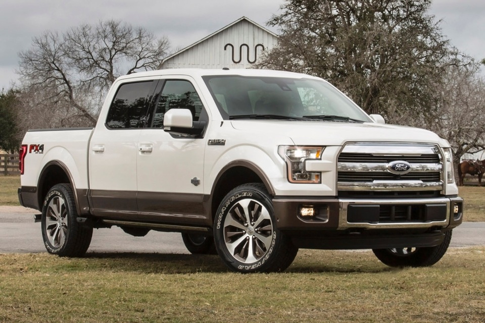 Nhà giàu Mỹ mua xe gì? - 1
1. Ford F-Series: Đây cũng chính là dòng xe bán chạy nhất toàn thị trường Mỹ. Dù là xe bán tải, nhưng F-Series có rất nhiều phiên bản, phù hợp với nhu cầu đa dạng của người dùng.