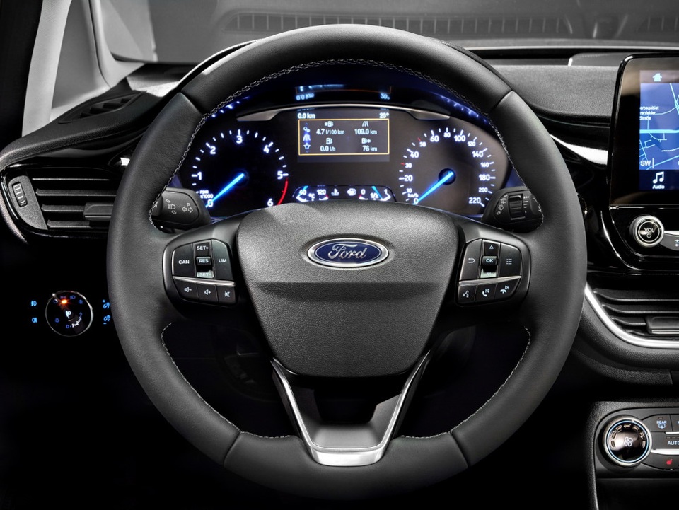 Ford Fiesta 2017 có gì mới? - 3