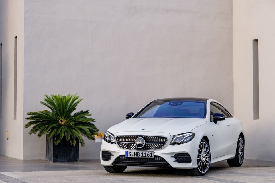 Mercedes-Benz chính thức giới thiệu E-Class Coupe mới - 17