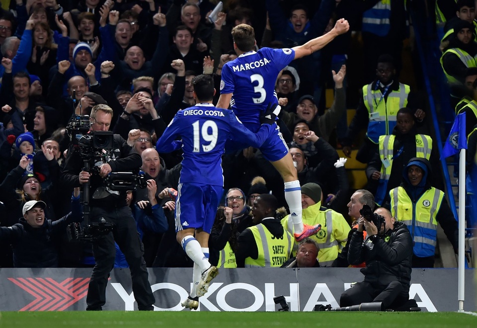 
Niềm vui của Alonso, cầu thủ chạy cánh trái trong đội hình 3-4-3 của Chelsea
