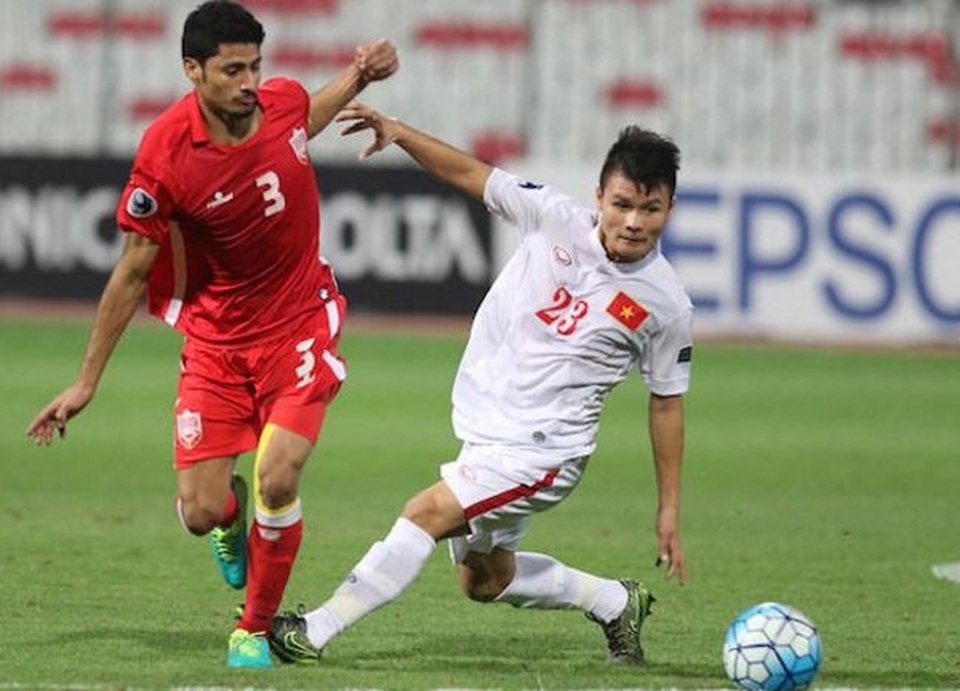 Những khoảnh khắc đẹp trong chiến thắng lịch sử của U19 Việt Nam trước Bahrain - 5
Bahrain bất ngờ trước lối đá sắc sảo của U19 Việt Nam