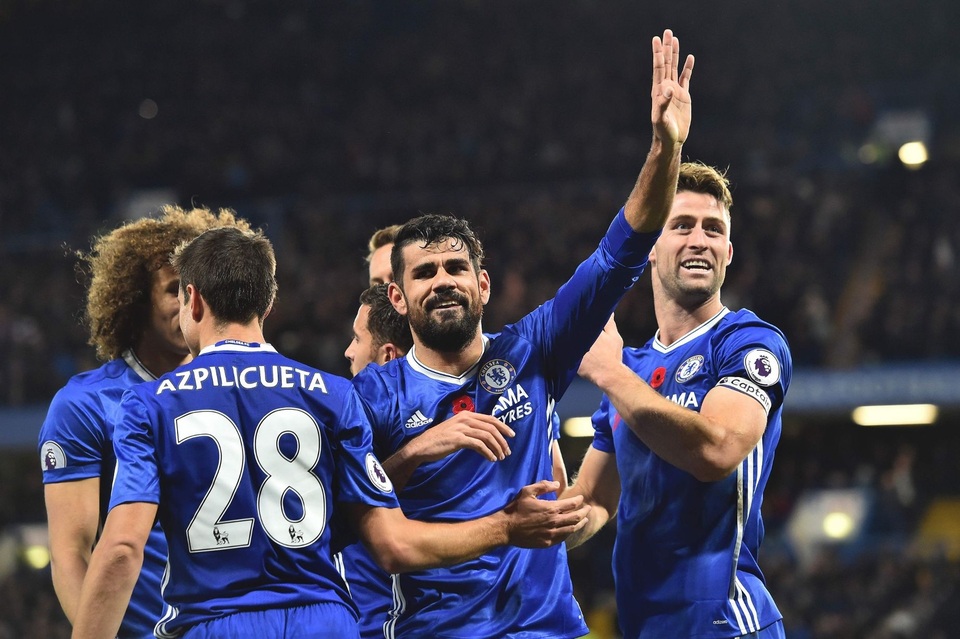 
Costa ăn mừng sau khi ghi bàn thắng giúp Chelsea vượt lên dẫn trước 3-0 ở phút 42
