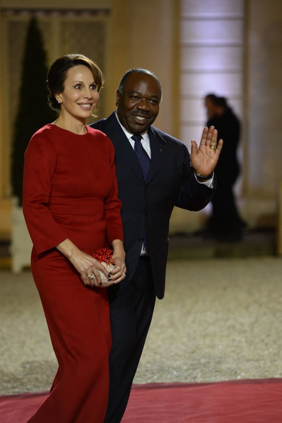 Những "bóng hồng" nổi tiếng phía sau các nguyên thủ thế giới - 23 
Tổng thống Gabon Ali Bongo Ondimba và đệ nhất phu nhân Sylvia Bongo Ondimba. (Ảnh: AFP)