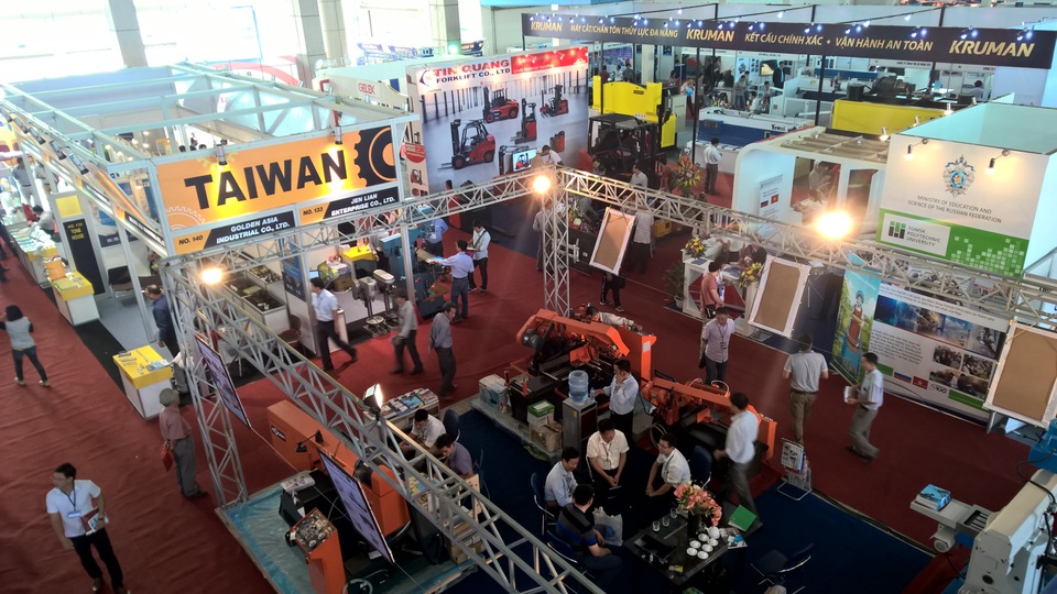 Hội chợ quốc tế hàng công nghiệp Việt Nam năm 2016 - 2 Hội chợ quốc tế hàng công nghiệp Việt Nam năm 2016 - 2