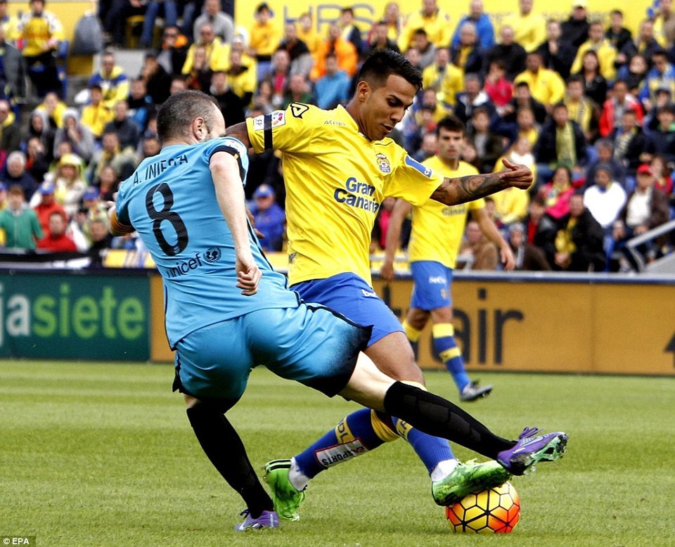 Real Madrid giải mã hiện tượng Las Palmas? - 3
Las Palmas (phải) đang là hiện tượng thú vị tại La Liga năm nay