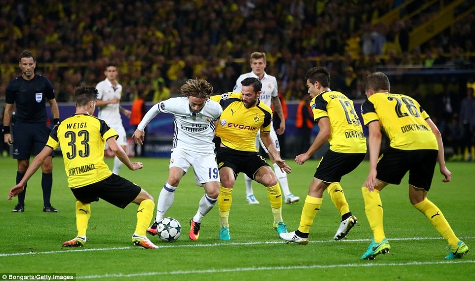 
Real Madrid luôn gặp nhiều khó khăn khi đối đầu Dortmund
