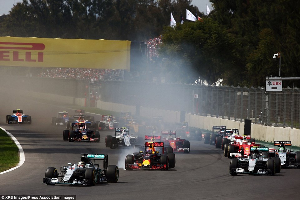 Lewis Hamilton thắng áp đảo tại MexicoGP - 5 Lewis Hamilton thắng áp đảo tại MexicoGP - 5