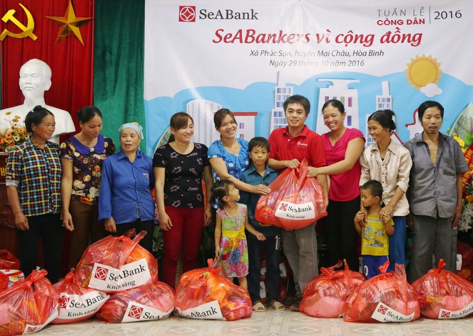 
Tổng số tiền SeABank dành cho các hoạt động của Tuần lễ công dân 2016 là gần 800 triệu đồng.
