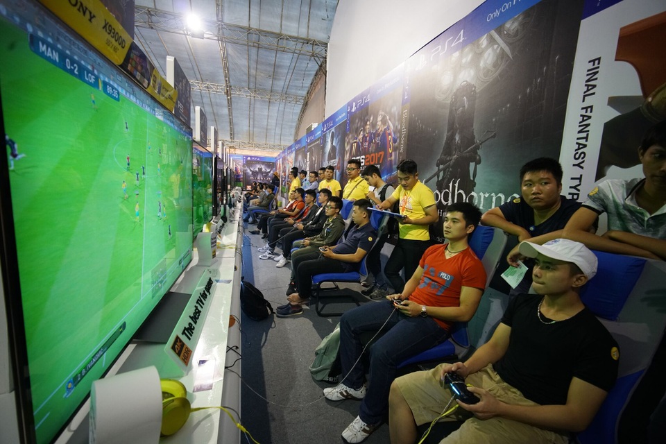 Nhiều công nghệ mới hội tụ trong Sony Show 2016 Hà Nội - 3 Nhiều công nghệ mới hội tụ trong Sony Show 2016 Hà Nội - 3