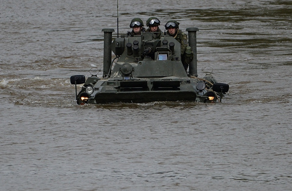 Nga khoe dàn vũ khí "khủng" tại triển lãm quân sự - 16
Xe bọc thép BTR-82A hiện đại của Nga.