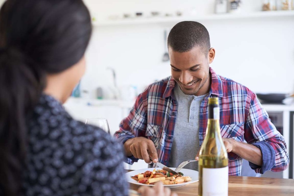 7 cách để ăn ít mỗi ngày - 2