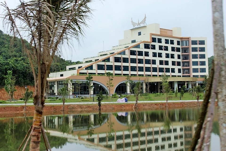 Khách sạn Mường Thanh Luxyry Diễn Lâm.