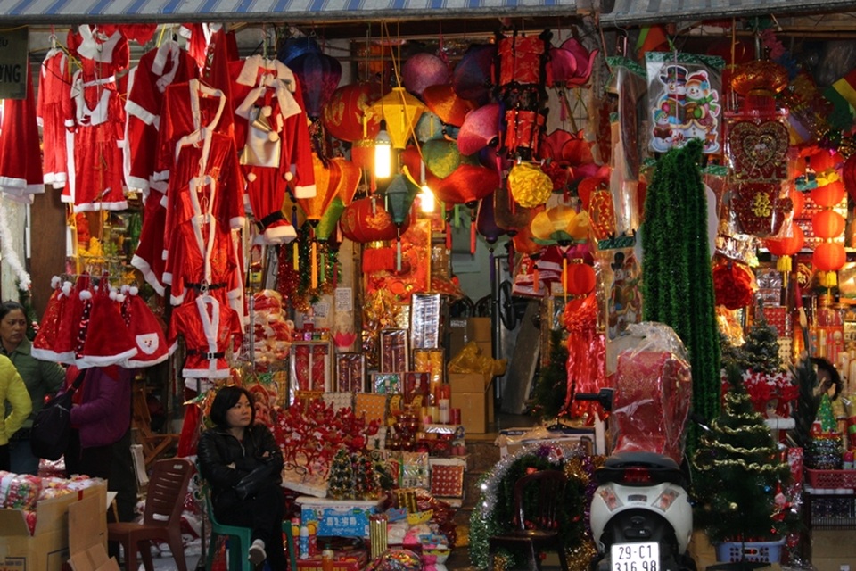 Mùa Noel - mùa của những “ông già” thi nhau xuống phố - 3
Dịch vụ chuyển quà có thể áp dụng với bất cứ mặt hàng nào.