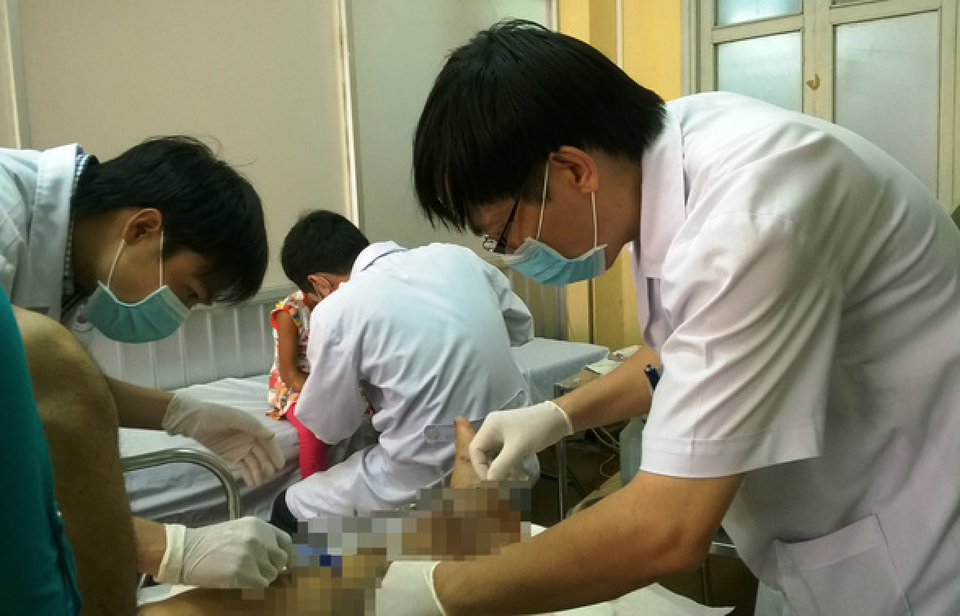 Chăm sóc vết thương chuyên sâu tại bệnh viện 1A - 3 Chăm sóc vết thương chuyên sâu tại bệnh viện 1A - 3