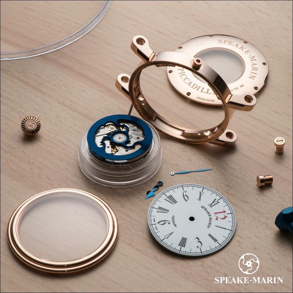 Chế tác đồng hồ nghệ thuật Speake-Marin Velsheda Gothic - 6 Các chi tiết cấu thành của Speake-Marin Velsheda Gothic trước công đoạn lắp ráp cuối cùng.