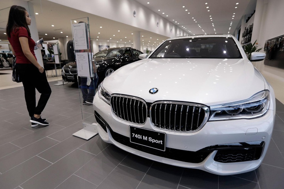 BMW "phất cờ trắng" trên thị trường xe sang Mỹ - 1
(Ảnh: Bloomberg)