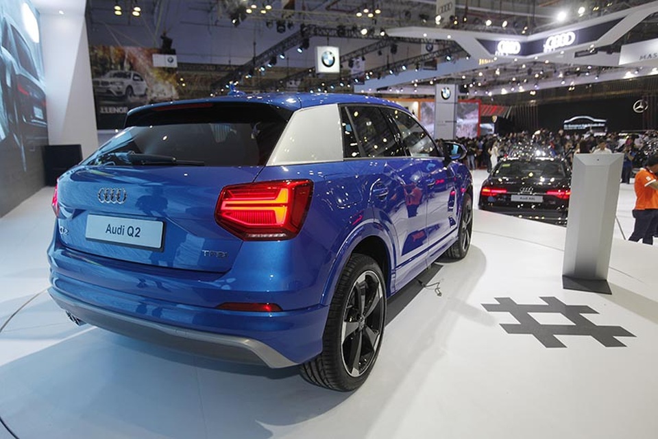 Audi Q2 - Trẻ trung và cá tính - 5
Khoang hành lý phía sau đủ rộng rãi cho các trang bị thể thao hay đồ đạc shopping. Cửa hậu đóng mở điện cùng với chức năng gấp hàng ghế sau giúp mở rộng khoang hành lý và việc vận chuyển hành lý trở nên dễ dàng hơn.