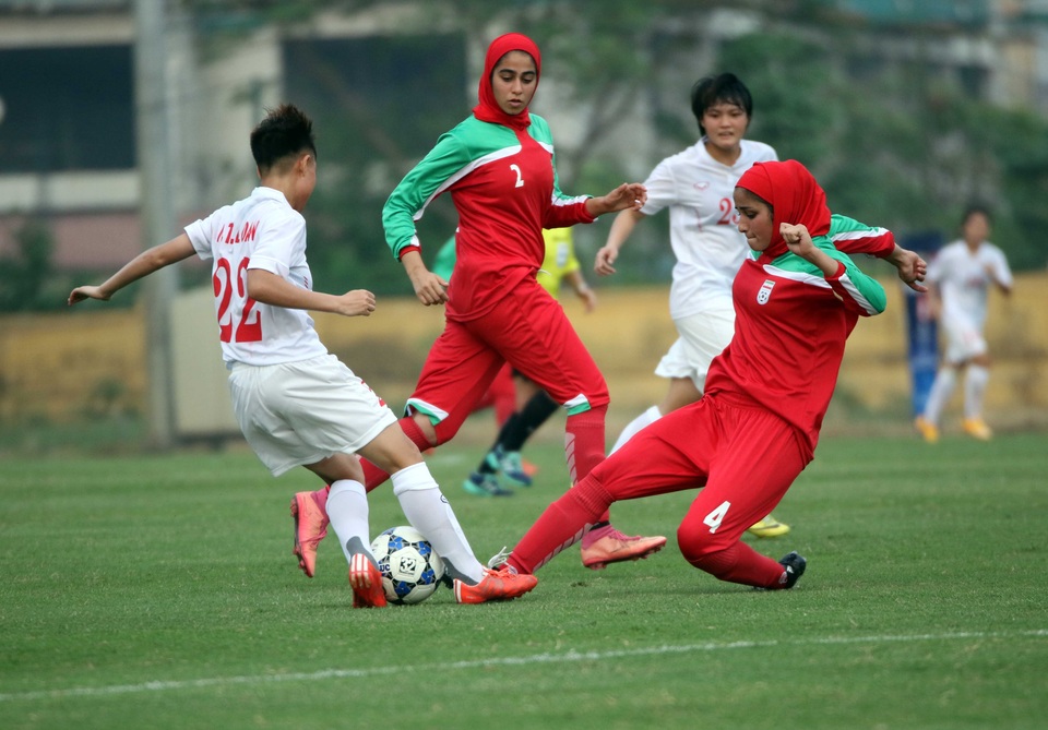 Đánh bại Iran, U19 nữ Việt Nam giành vé dự VCK châu Á - 1
U19 nữ Việt Nam áp đảo hoàn toàn về thế trận