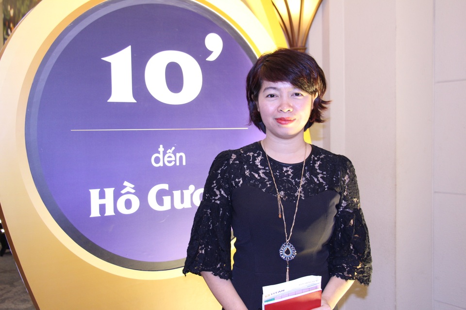 Hoàng Bách muốn “trở về nhà” Sun Grand City Ancora Residence - 2
Bà Liên Dung, Giám đốc kinh doanh Công ty CP Bất động sản Titan