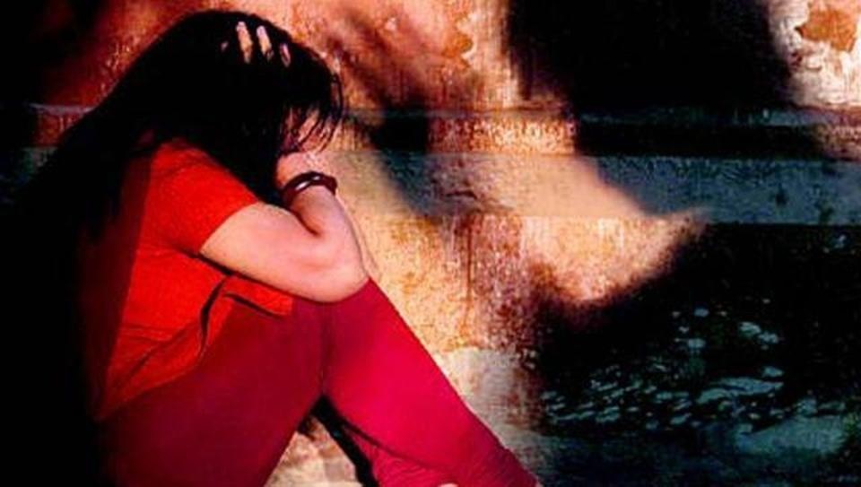 “Bạo lực học đường có thể lan nhanh như bệnh truyền nhiễm” - 1 Bạo lực có thể lan nhanh chóng do mạng xã hội. (Ảnh minh họa)