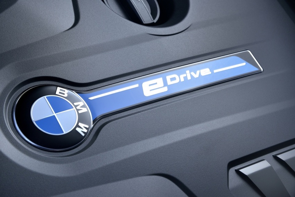 BMW 530e iPerformance - Xe "xanh" hạng sang - 3 BMW 530e iPerformance - Xe "xanh" hạng sang - 3