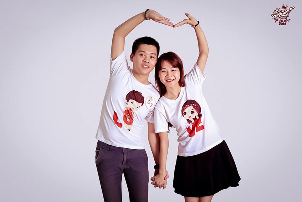 Ngắm nhìn 6 cặp đôi xuất sắc nhất ĐH Luật Hà Nội - 2
Nguyễn Anh Tú (sinh năm 1996) và Hà Thị Như Lý (sinh năm 1996). Cặp đôi chia sẻ: “Chúng mình quen nhau từ tháng 5/2015 trong 1 tiết học lý thuyết môn Tư tưởng Hồ Chí Minh. Cuộc gặp gỡ vô tình đó đã đẩy chúng mình đến với nhau và quyết định là một nửa của nhau sau một thời gian tìm hiểu”.