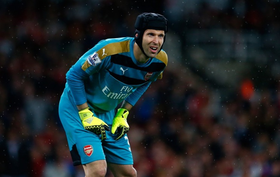 
Cech giờ là thủ thành của Arsenal
