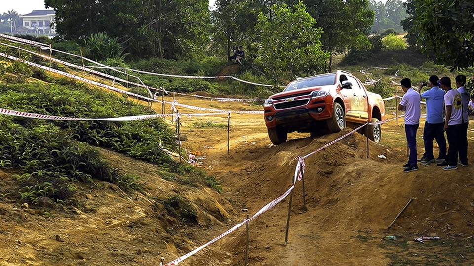 Chevrolet Colorado lần thứ 2 giành giải trong giải đua xe địa hình - 9 Chevrolet Colorado lần thứ 2 giành giải trong giải đua xe địa hình - 9