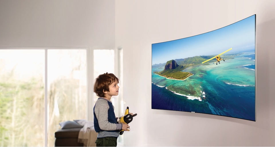 Tại sao nên mua TV màn hình cong? - 1 Tại sao nên mua TV màn hình cong? - 1