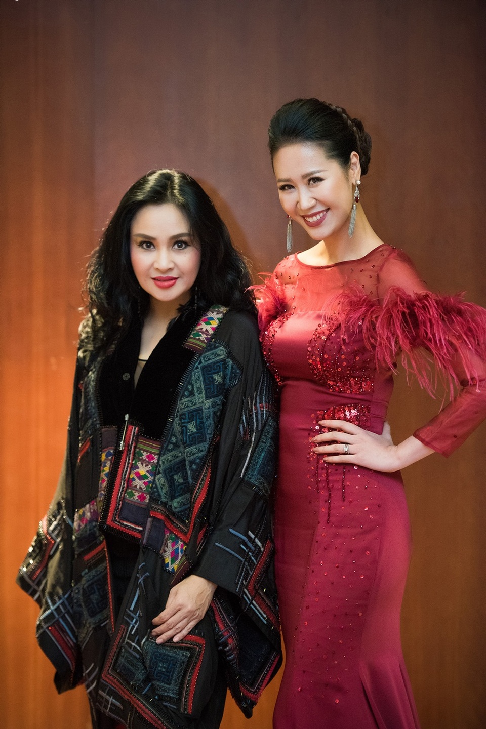 Vợ chồng Dương Thùy Linh ngọt ngào sau 7 năm chung sống - 10 Cô hội ngộ diva Thanh Lam.