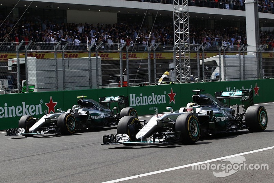 Lewis Hamilton thắng áp đảo tại MexicoGP - 2 Lewis Hamilton thắng áp đảo tại MexicoGP - 2