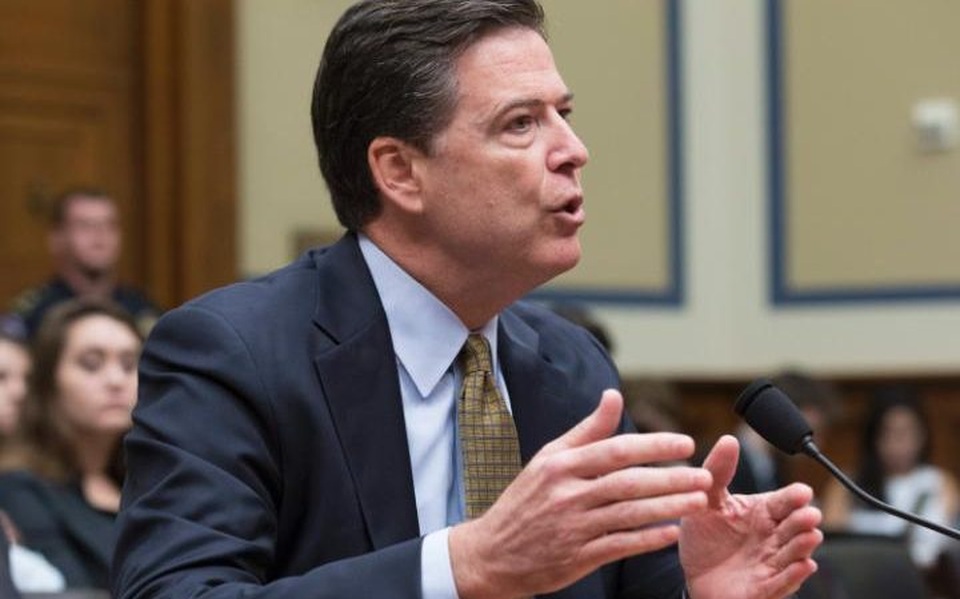 Vì sao FBI thông báo quyết định điều tra bà Clinton ngay trước giờ G? - 1
Giám đốc FBI James Comey. (Ảnh: AFP)