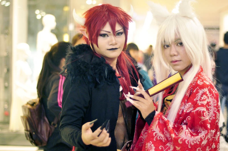 Cosplayer mùa Halloween: Từ đáng sợ đến dễ thương bất ngờ - 5
Cặp đôi hóa trang thành nhân vật trong truyện Kamisama Hajimemashita