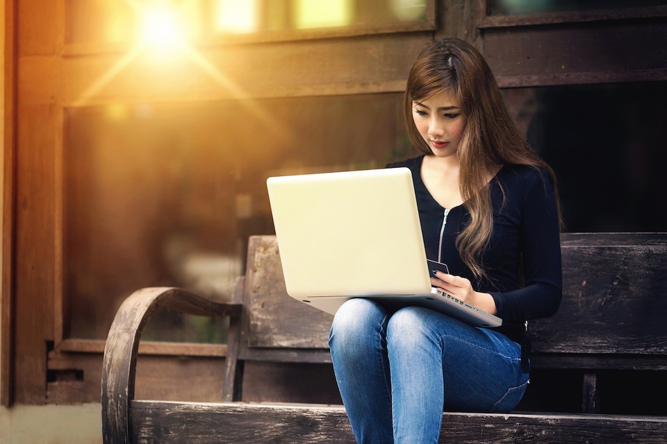 Bí quyết chống nắng hiệu quả - 3
Kem chống nắng dưỡng ẩm là bửu bối cho làn da bạn gái