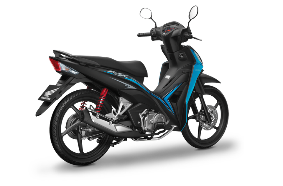 Honda Việt Nam giới thiệu Wave 110 RSX mới - 8
Xe được trang bị động cơ 110cc, 4 kỳ, xy-lanh đơn, làm mát bằng không khí, giúp tối ưu hóa khả năng tăng tốc, tiết kiệm nhiên liệu mà vẫn kế thừa được tính ưu việt của dòng xe số như độ bền cao, vận hành mạnh mẽ và ổn định. Ở phiên bản lần này, động cơ của xe Wave 110 RSX FI mới đã đạt được tiêu chuẩn khí thải EURO 3 nghiêm ngặt, áp dụng từ 1/1/2017.