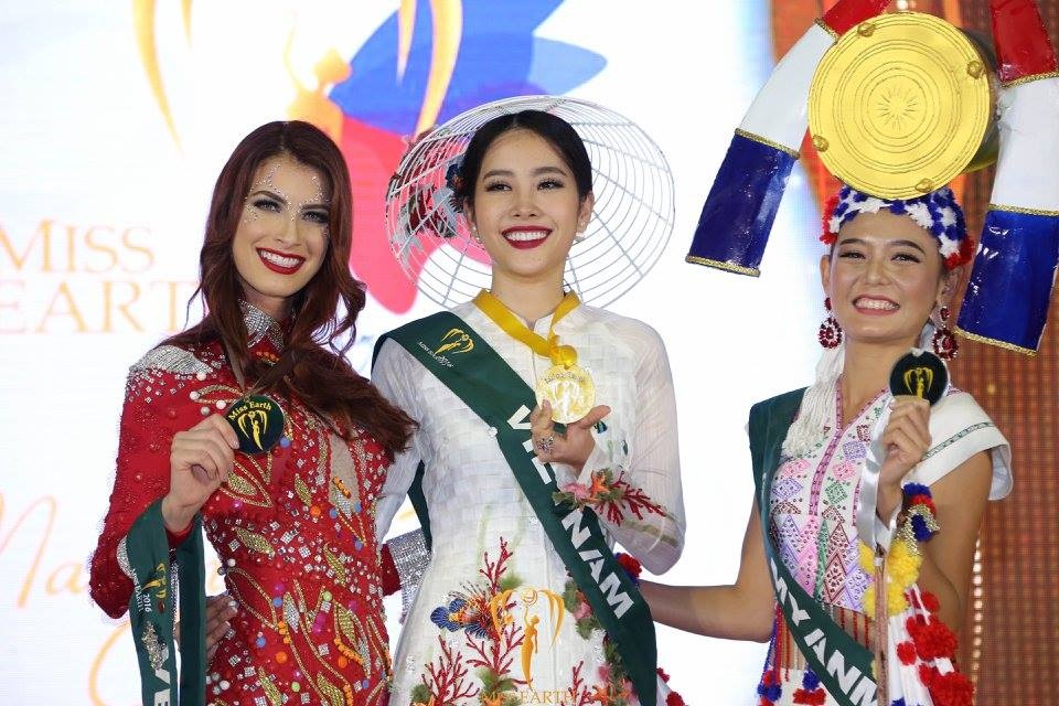 Nam Em lọt Top 8, người đẹp Ecuador là hoa hậu trái đất - 2
Nam Em thể hiện rất tốt trong những ngày qua