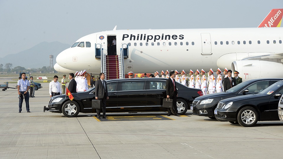 Tổng thống Philippines đến Hà Nội, bắt đầu chuyến công du Việt Nam - 16 Tổng thống Philippines đến Hà Nội, bắt đầu chuyến công du Việt Nam - 16