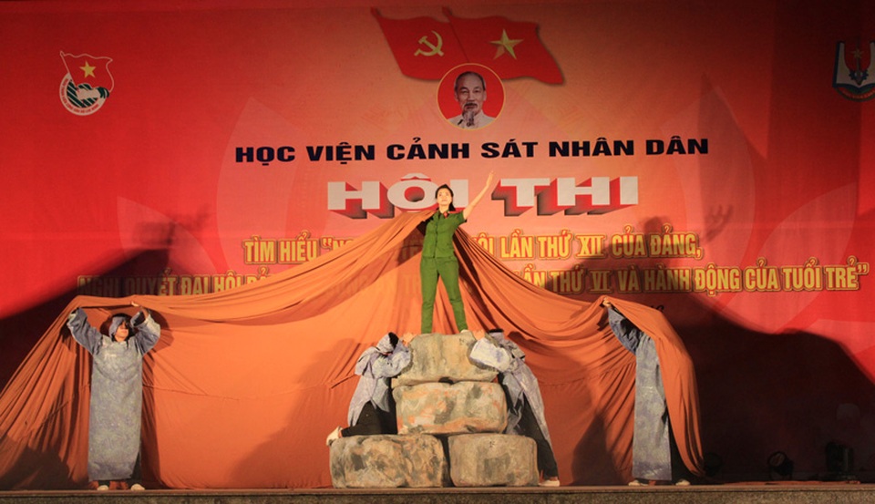 Sôi nổi hội thi tìm hiểu nghị quyết Đảng của SV Học viện Cảnh sát - 4