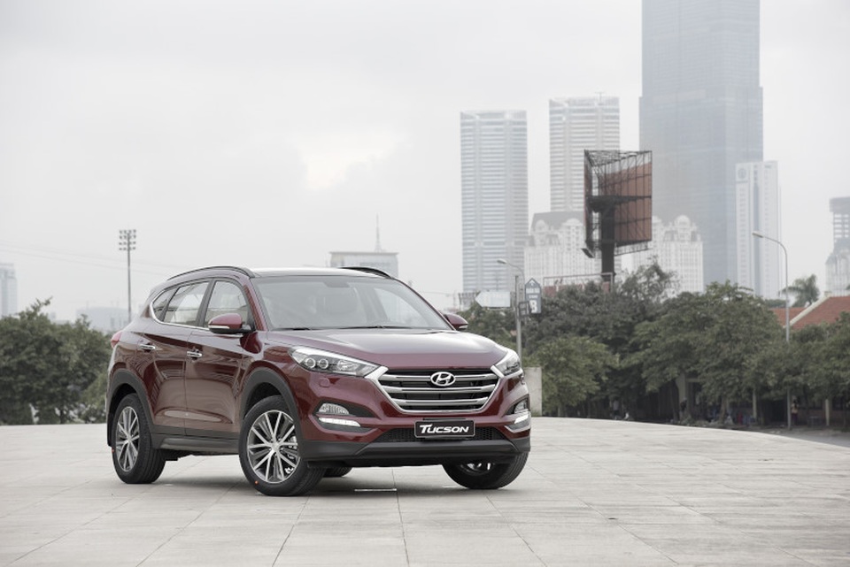 Ưu đãi 30 triệu khi mua xe Hyundai SantaFe, Tucson và Elantra 2016 - 2 Ưu đãi 30 triệu khi mua xe Hyundai SantaFe, Tucson và Elantra 2016 - 2