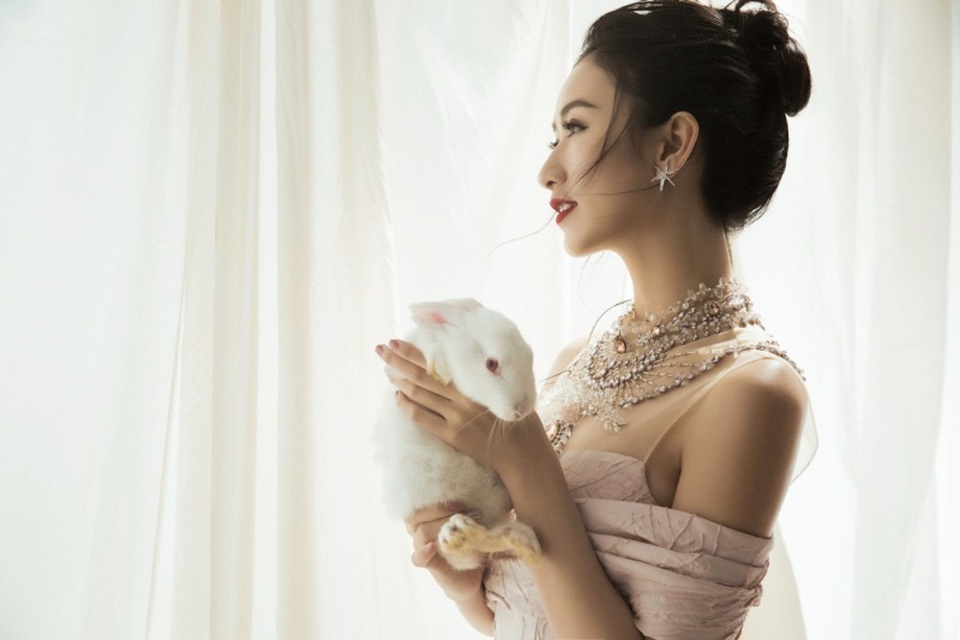Á hậu Hà Thu chưa nghĩ đến chuyện lấy chồng trong năm mới - 2 Á hậu Hà Thu chưa nghĩ đến chuyện lấy chồng trong năm mới - 2