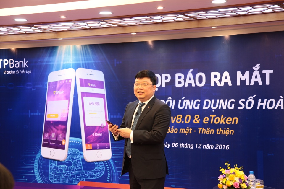 Ra mắt bộ đôi Ngân hàng số hoàn hảo TPBank eBank v8.0 & eToken - 1 Ra mắt bộ đôi Ngân hàng số hoàn hảo TPBank eBank v8.0 & eToken - 1