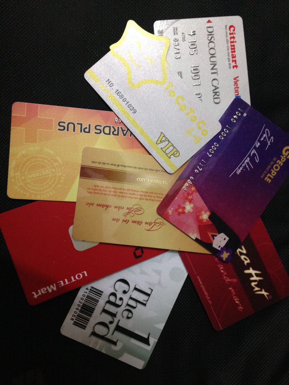 
Nhiều người Việt có thẻ khách hàng thân thiết của một nhà hàng, cửa hiệu nào đó ở trong ví.
