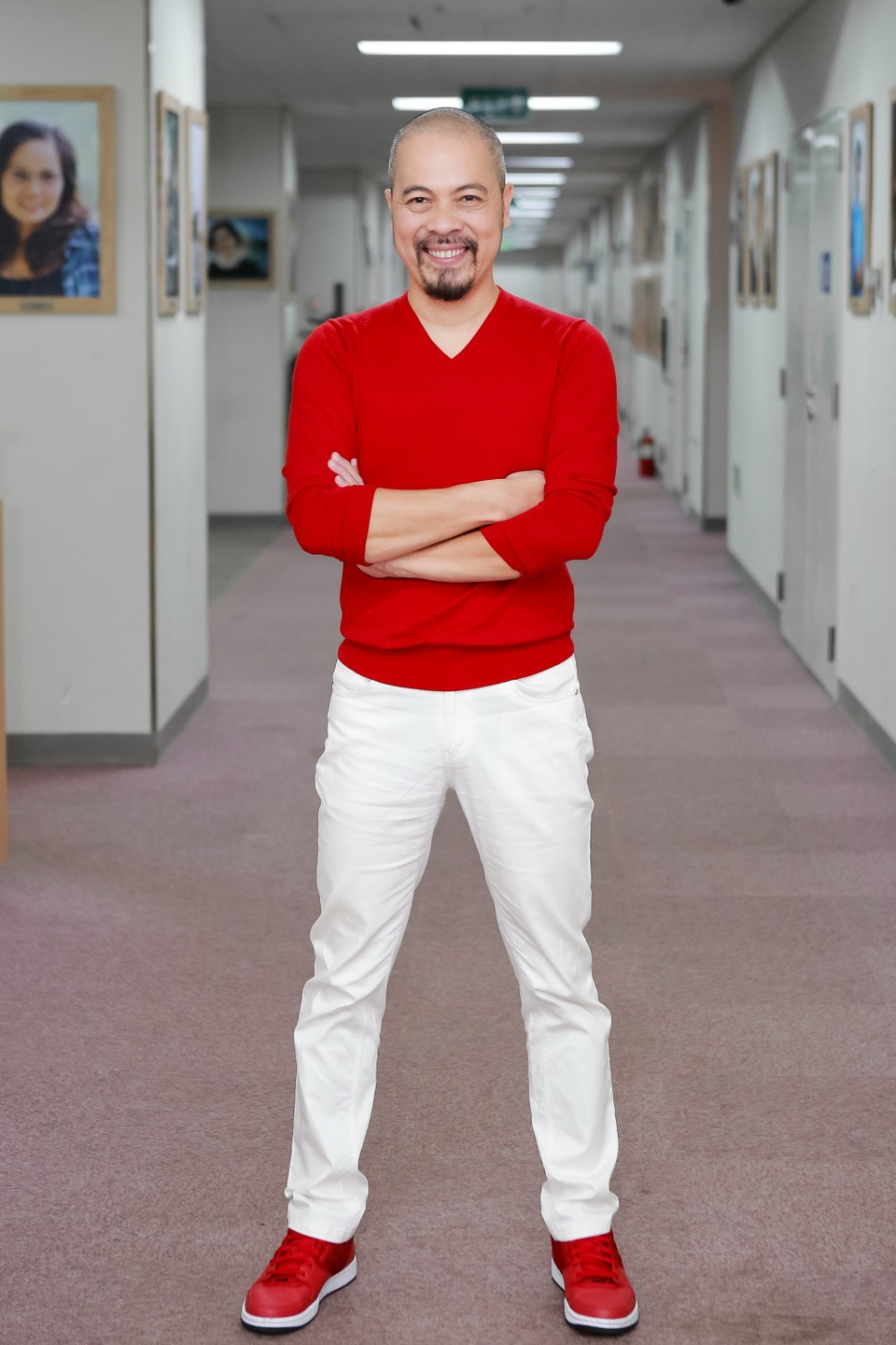 “Tôi luôn đặt mình vị trí là một khán giả yêu âm nhạc để thưởng thức mỗi màn trình diễn. Điều tôi thích ở chương trình là việc những tác phẩm âm nhạc đã sống mãi với mọi thế hệ được làm mới bằng bản phối trẻ trung, sôi động. Nhờ vậy, các ca khúc xưa dễ dàng tiếp cận với những bạn trẻ, NTK Đức Hùng chia sẻ. Trong Giai điệu tự hào tháng 12, NTK Đức Hùng đưa ra những nhận định đối lập với Hội đồng bình luận lớn tuổi. Anh ngồi ở ghế Hội đồng bình luận trẻ cùng nhiều ca sĩ, nhạc sĩ trẻ khác.