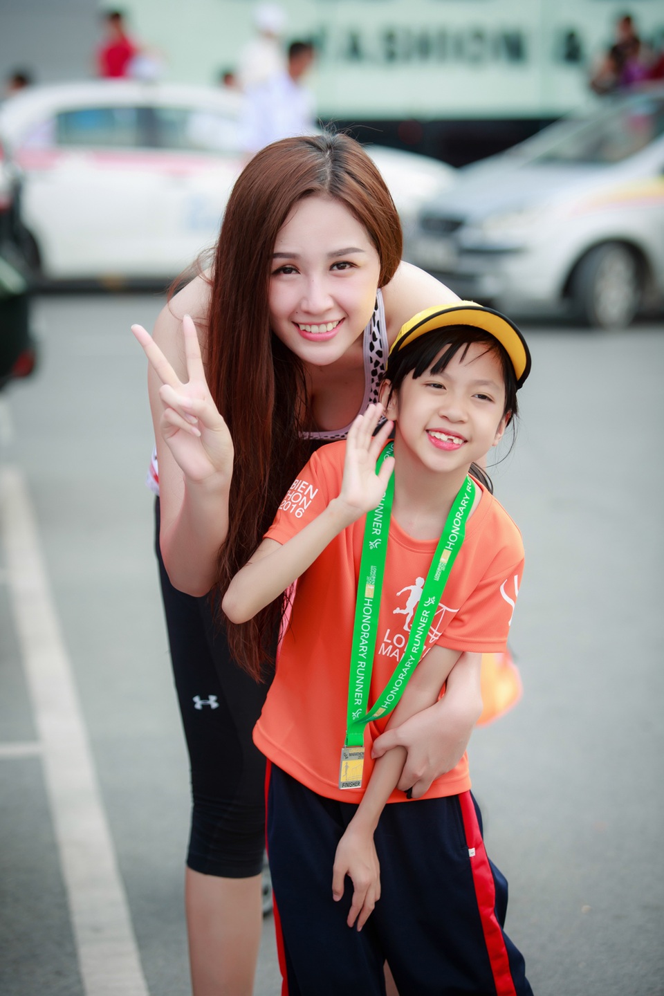 Mai Phương Thuý mặt mộc chạy bộ vào sáng sớm - 4