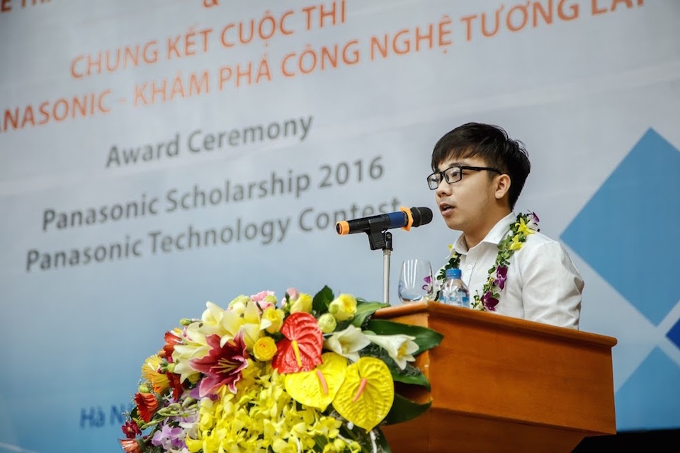 Học bổng Panasonic chắp cánh ước mơ cho sinh viên Việt Nam - 3 Sinh viên Hoàng Trung.